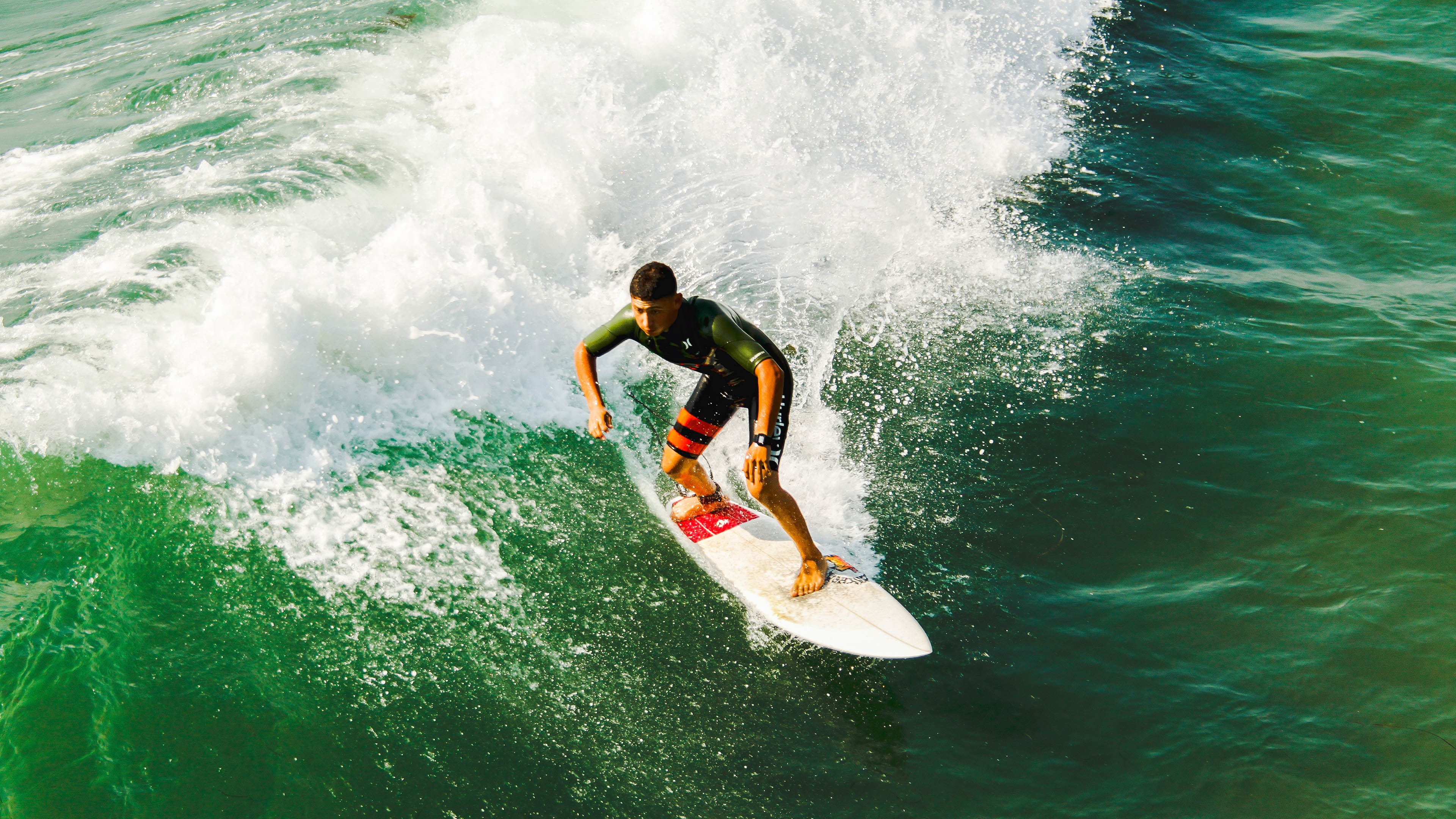 中国队在巴黎奥运会比赛中多次利用边路进攻，里约奥运会中国打巴西